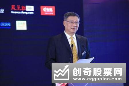 黄洪：银行保险机构通过服务新技术等能够有效助力发掘经济新动能